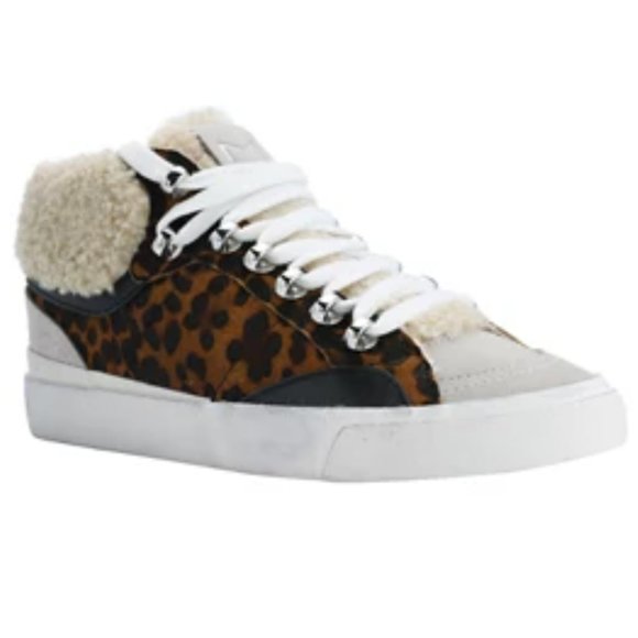 Marc Fisher Shoes - Marc Fisher Sneaker "NEW"